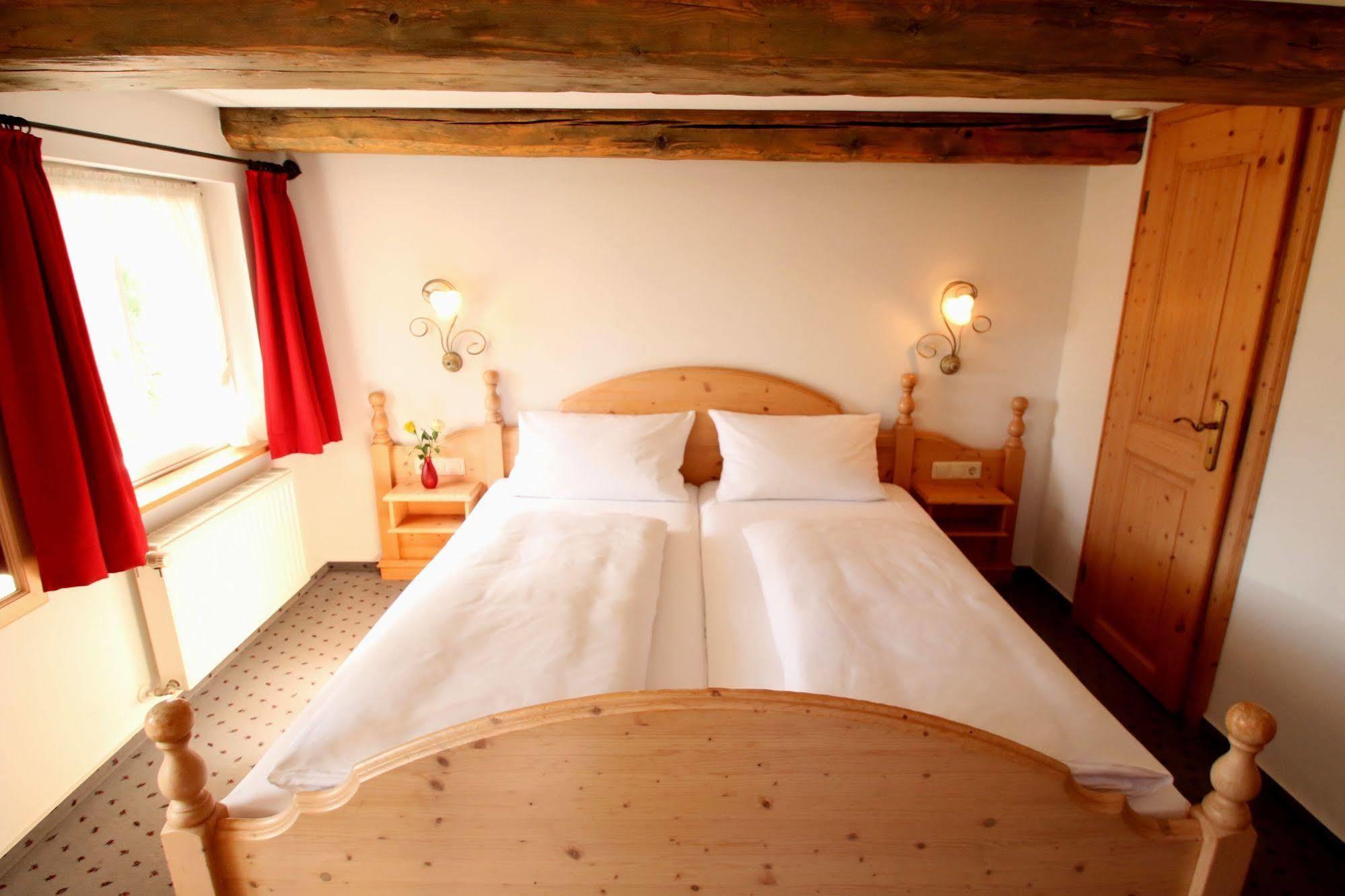 Hotel Landgasthof Adler Altenrond Exterior photo
